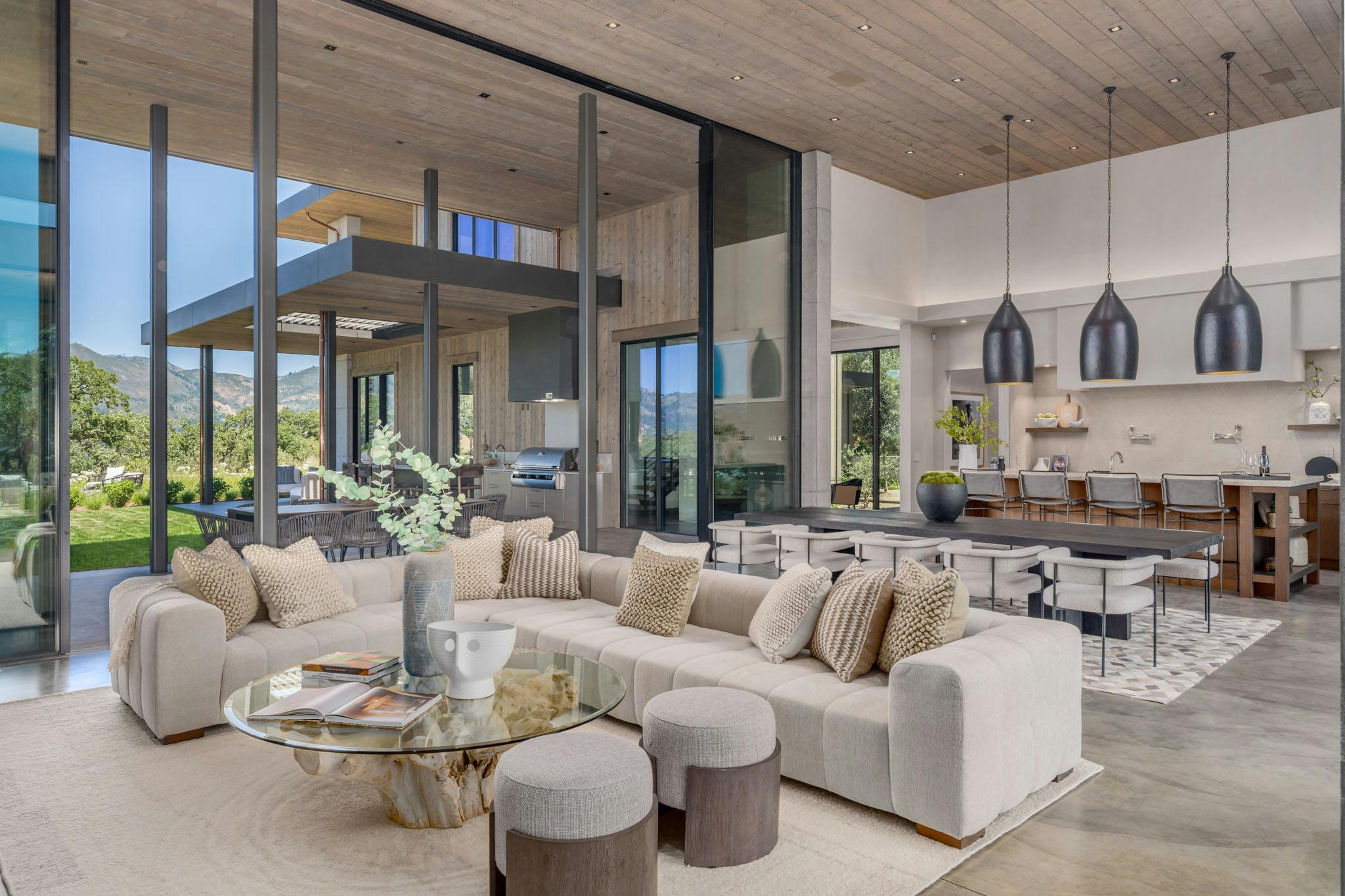 Meridith-Baer-Home-Luxury-Homes-Northern-California-Via-Cantera-Living-Room